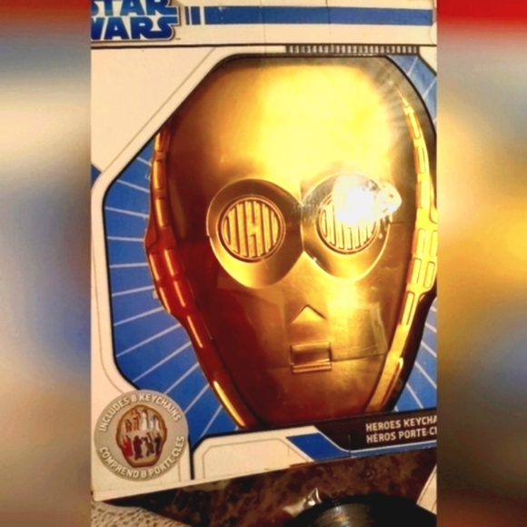 STAR WARS NEW KEYCHAINS with mask REDUCED from $89 - Picture 3 of 7